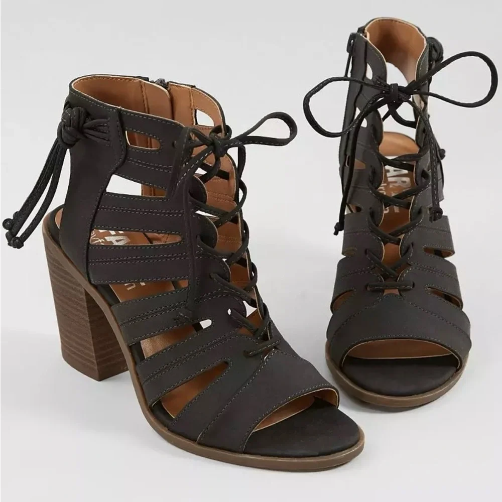 Farylrobin Libby Heeled Sandal - Size 10
New with tags - Picture 2 of 4
